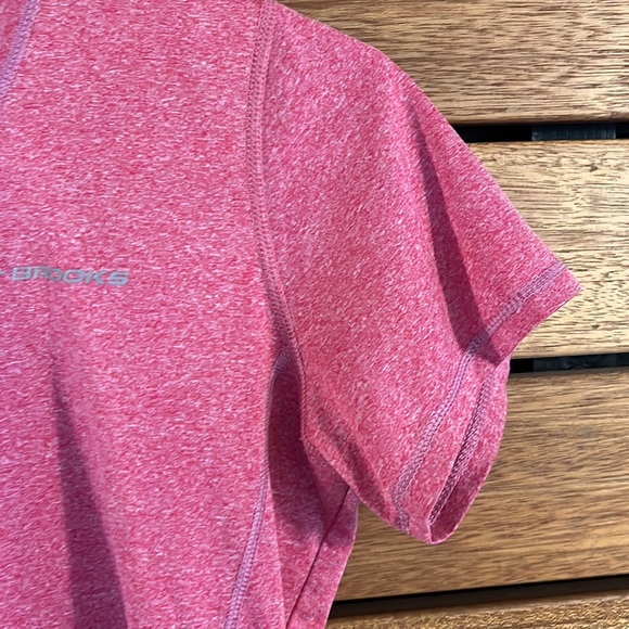 Brooks running top - Picture 4 of 6
